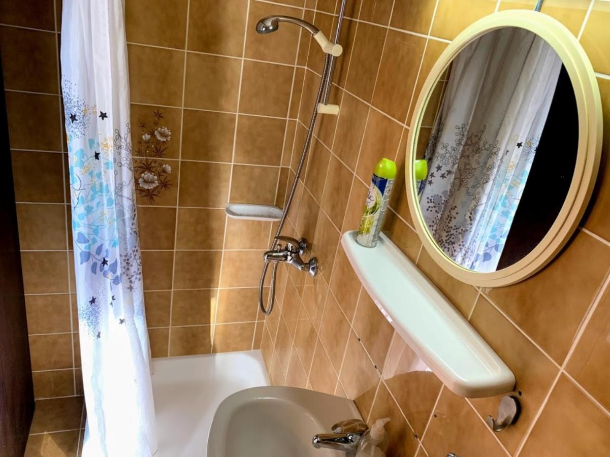 Obradovic Rooms & Apartments Макарска Экстерьер фото