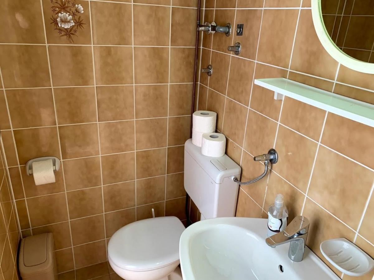 Obradovic Rooms & Apartments Макарска Экстерьер фото
